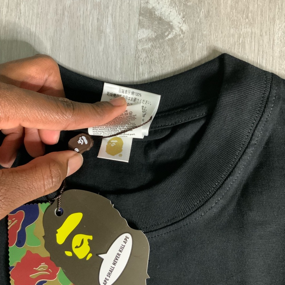 *NEW* BAPE Black Tee with Blue Camo Ape Head - Picture 4 of 6